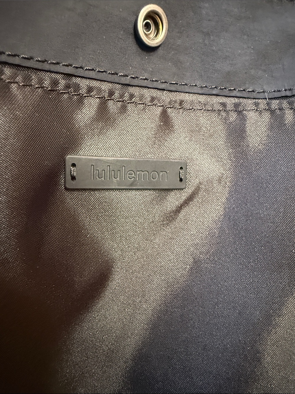 Lululemon Black Side Cinch Shopping Bag - Picture 5 of 5